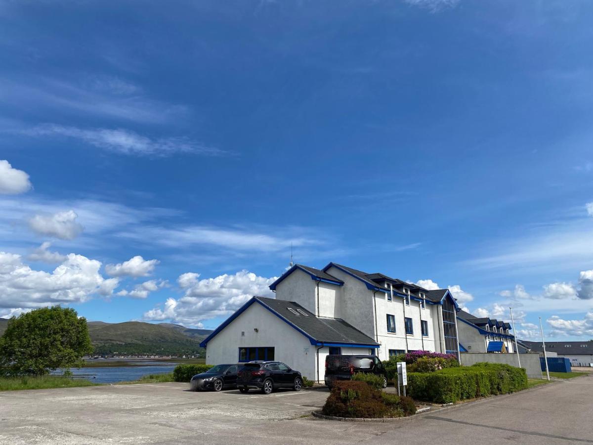 Waterfront Lodge - Accommodation Only Fort William Exteriér fotografie