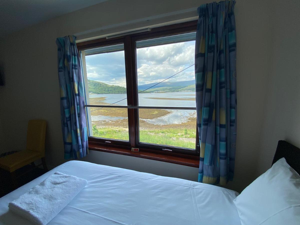 Waterfront Lodge - Accommodation Only Fort William Exteriér fotografie