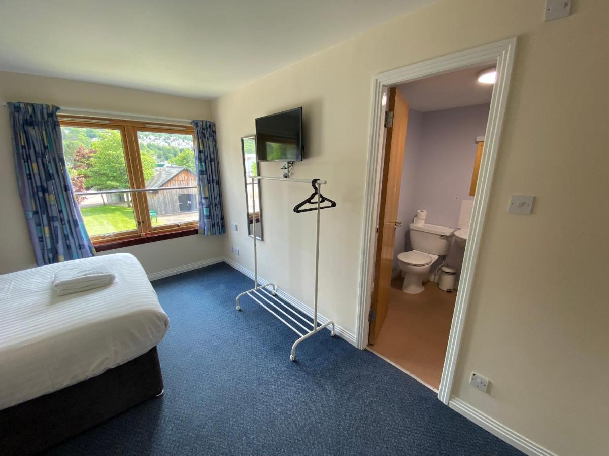 Waterfront Lodge - Accommodation Only Fort William Exteriér fotografie