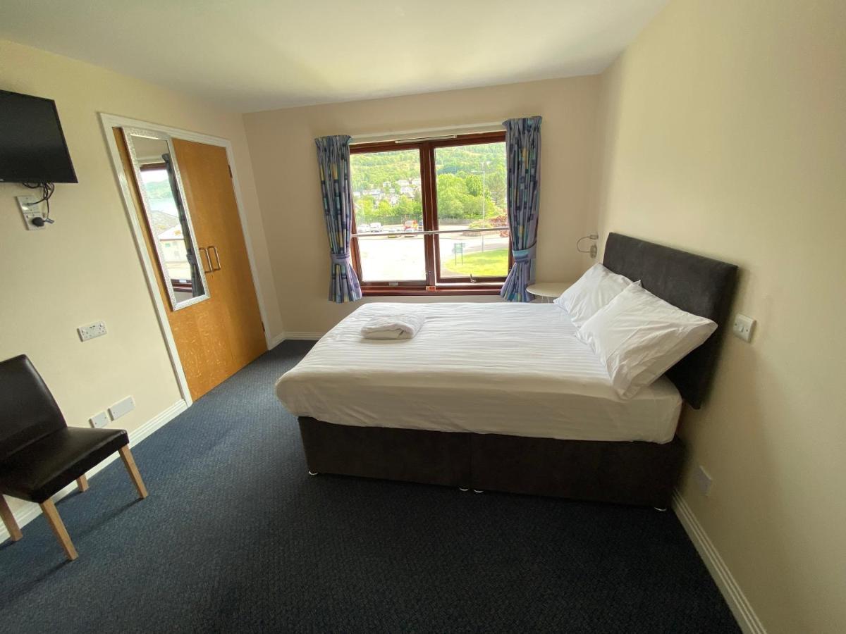 Waterfront Lodge - Accommodation Only Fort William Exteriér fotografie
