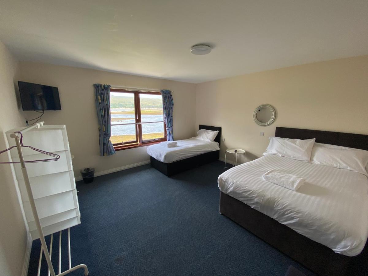 Waterfront Lodge - Accommodation Only Fort William Exteriér fotografie